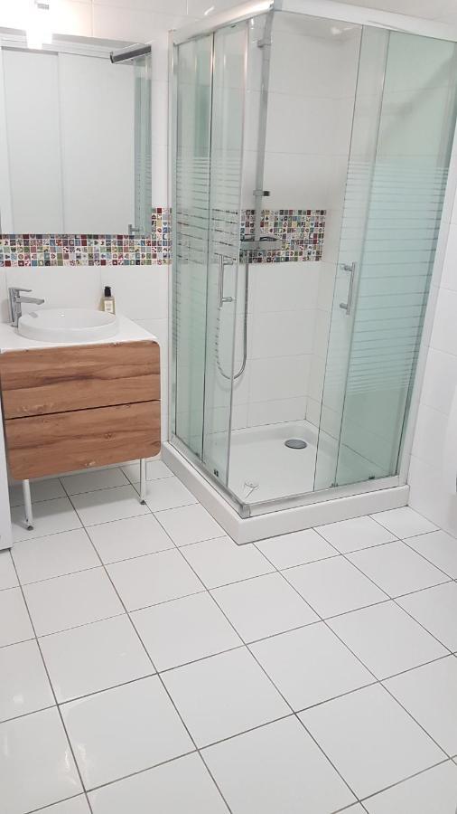 Charmant Logement A La Campagne Gazaupouy エクステリア 写真